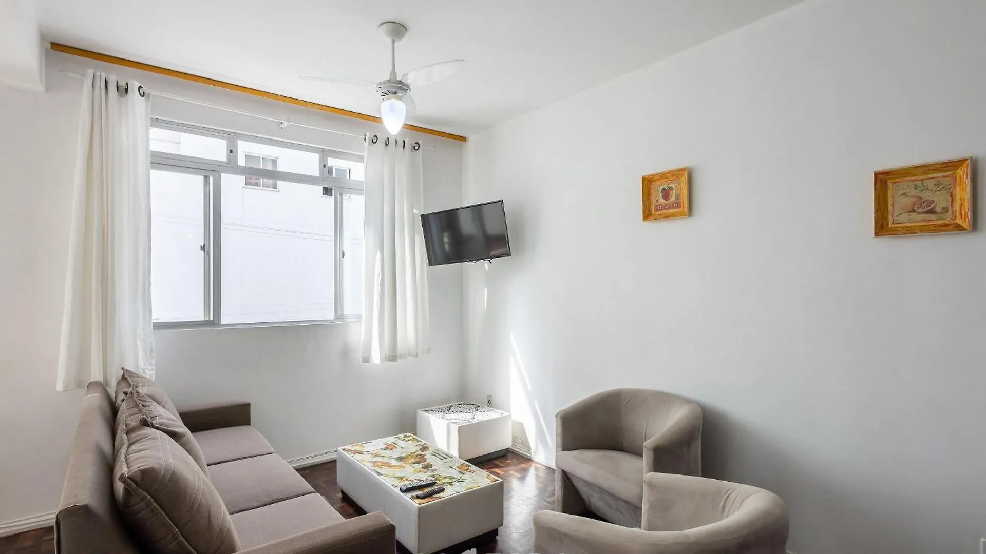 Apto Centro Bc C/ Varanda 260M Da Praia Elo0207 Balneário Camboriú