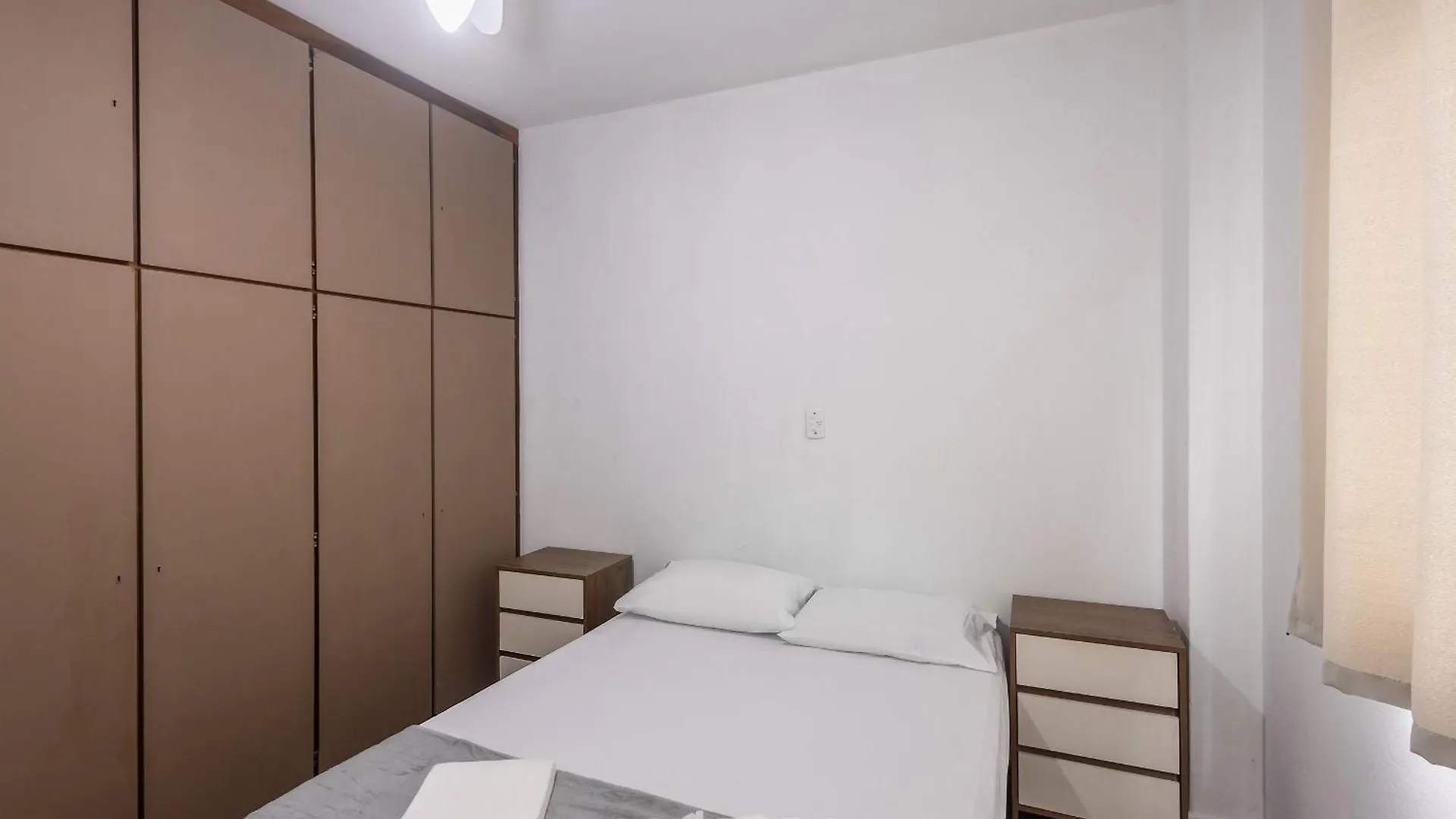 Apto Centro Bc C/ Varanda 260M Da Praia Elo0207 Balneário Camboriú Apartamento