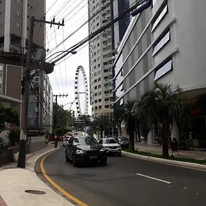  Apartamento ótimo Apto. 180 Metros Do Mar