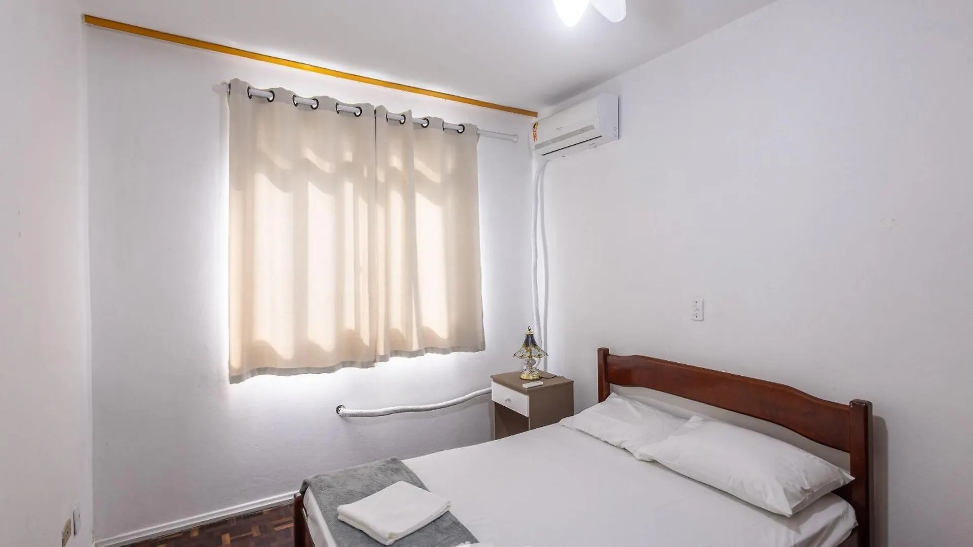 Apto Centro Bc C/ Varanda 260M Da Praia Elo0207 Balneario Camboriu Brezilya